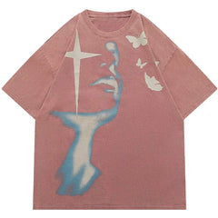 T-shirt con farfalle in vista