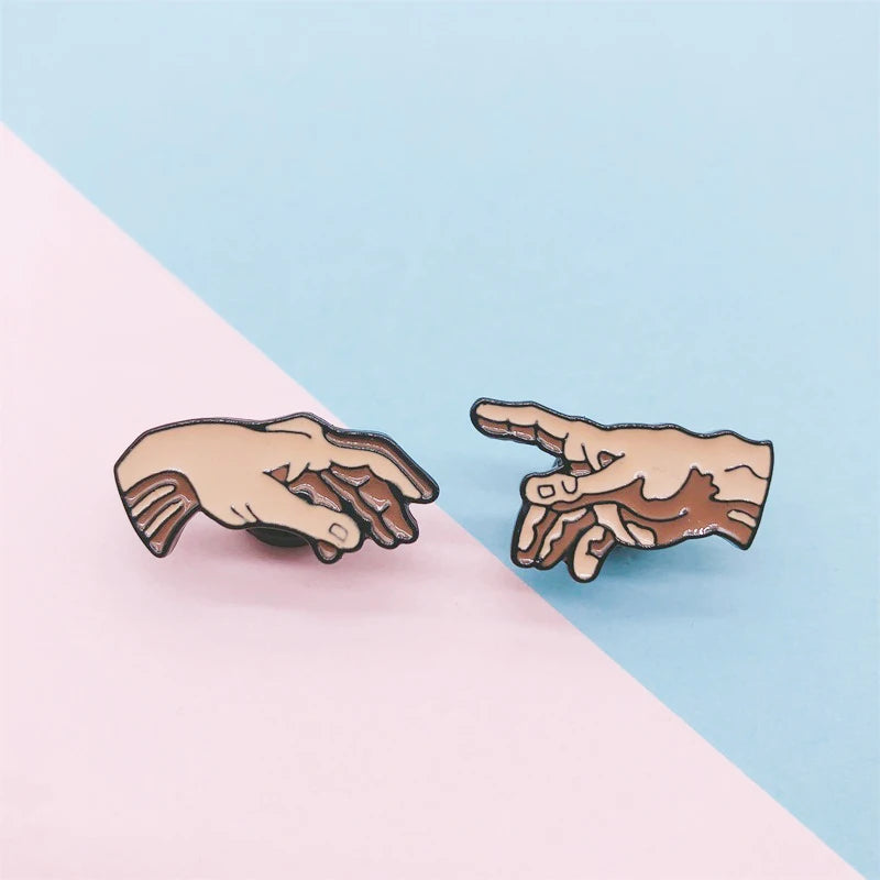 Cartoon Fun Gesture Holding Hands Fun Enamel Brooch Pin Custom Alloy Badge Clothes Bags Accessories Jewelry Gifts For Couples Kawaii Side