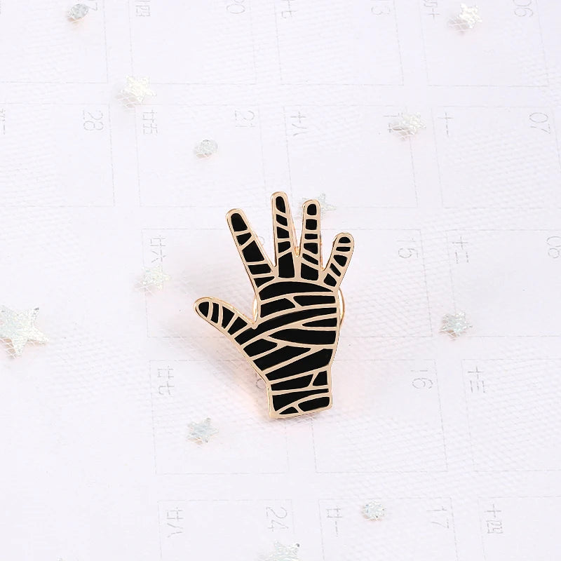 Punk Hand Metal Pins Brooches OK Yeah Good Rock Finger Signal Enamel Pin Badges Various Gestures Jewelry for Women Men Kids Gift Kawaii Side