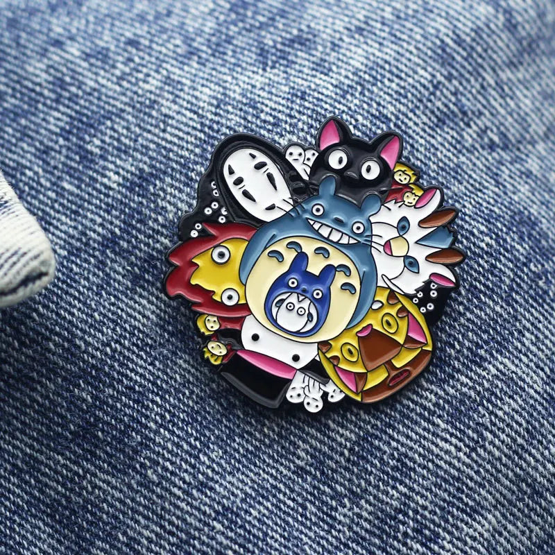 Interesting Classic Cartoon Comic Brooch Metal Enamel Lapel Badge Collect Denim Jacket Backpack Pin Children Fashion Gifts Kawaii Side