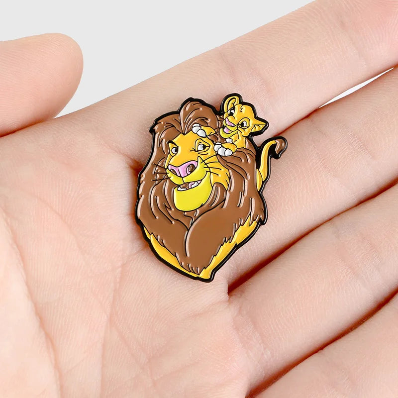 Disney The Lion King Cartoon Movie Brooch Pins for Backpack Hat Clothes Cute Lion Enamel Metal Lapel Badges Accessories Gifts Kawaii Side