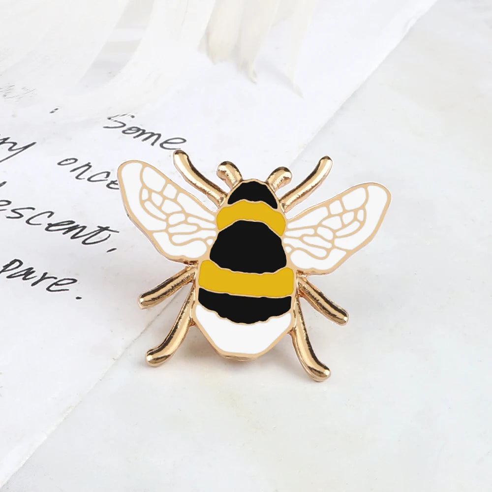 Cartoon Insect Enamel Pins Cute Metal Honey Bee Brooch Bag Clothes Lapel Pin Funny Animal Fashion Jewelry Gifts for Kids Friends Kawaii Side