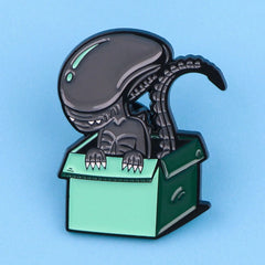 Alien Emaille Pin