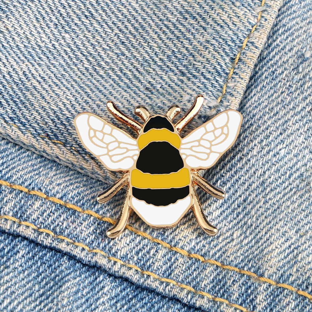 Cartoon Insect Enamel Pins Cute Metal Honey Bee Brooch Bag Clothes Lapel Pin Funny Animal Fashion Jewelry Gifts for Kids Friends Kawaii Side