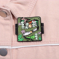 Speciale Kodama-emaille pin