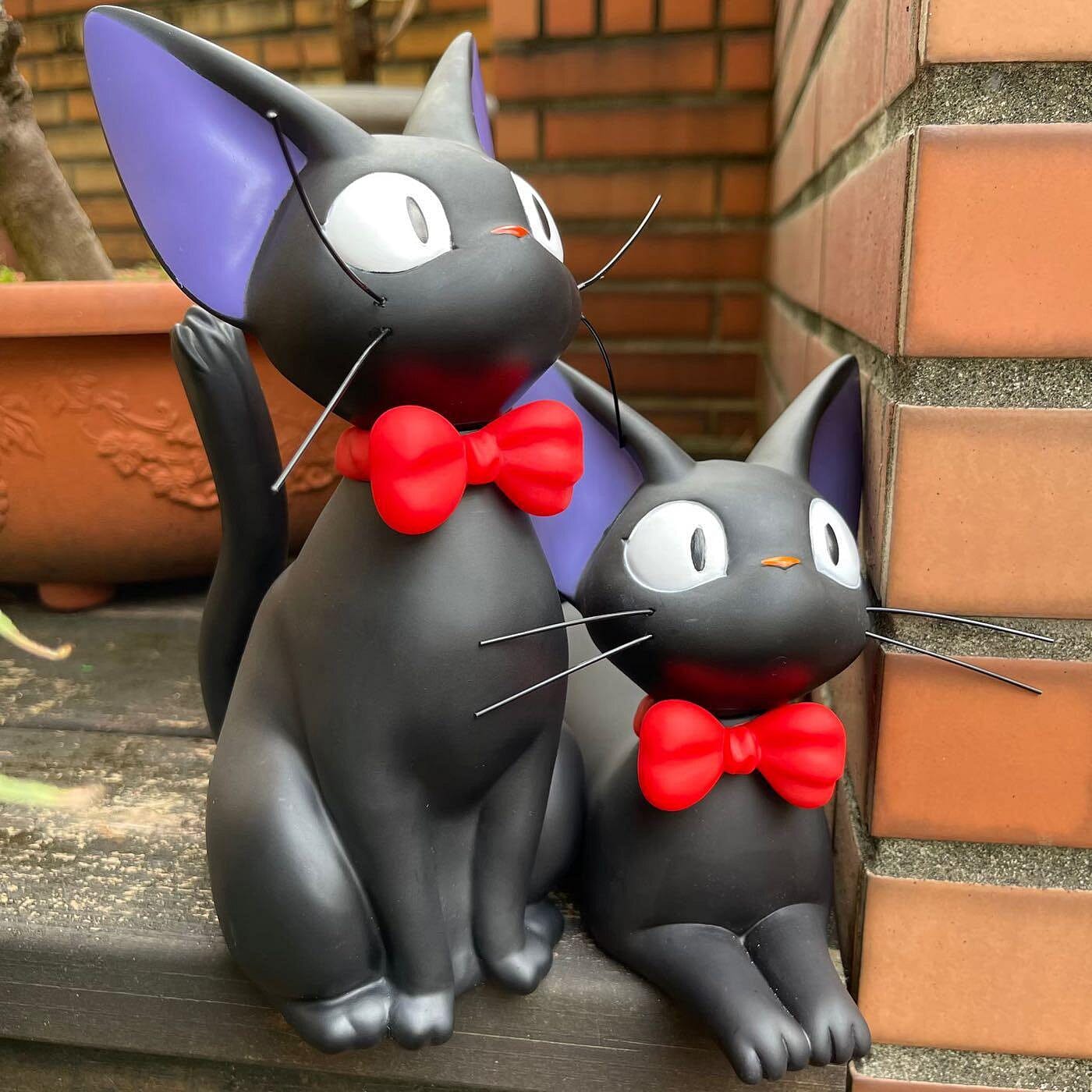 Boneco Cofrinho Jiji Kawaii Ghibli Escala GatoGeek 