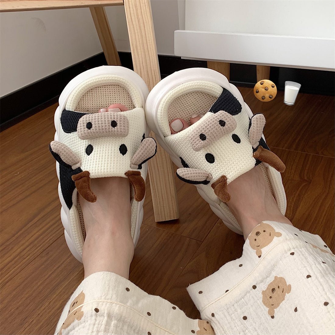 Kawaii Cow Linen Summer Sandals - Kawaii Side