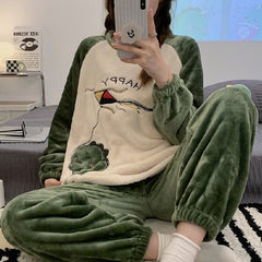 Lovely Cartoon Animal Print Plush Pajamas Set - Kawaii Side